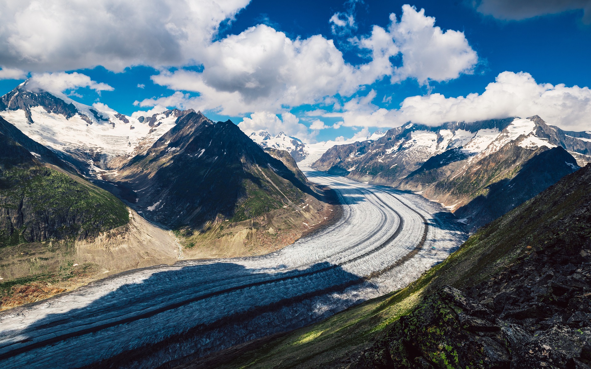 valais-Gletscher-gb09fc4ce2_1920.jpg