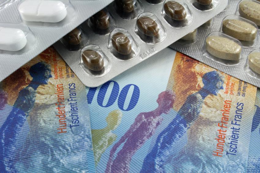 Fotolia_19847200_Lohnfortzahlung_Krankheit.jpg