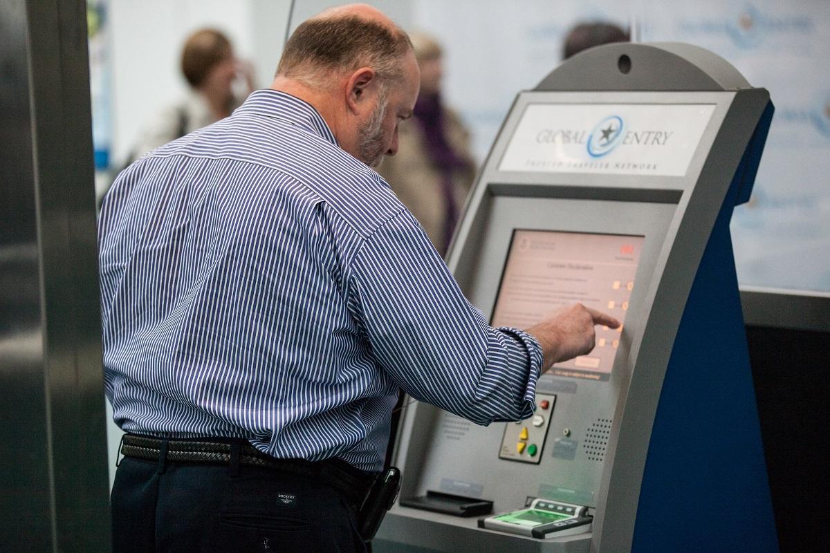 Global_Entry_Kiosk_at_Newark_Liberty_International_Airport-JD.jpg
